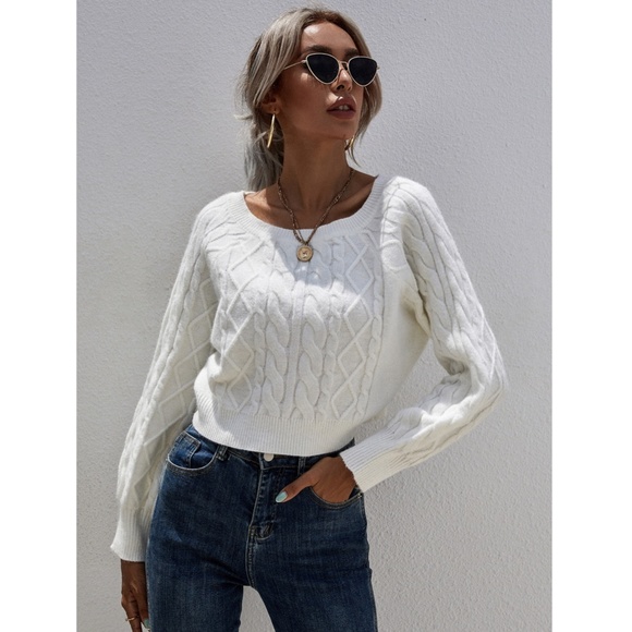 Scoop Neck White Cable Knit Crop Sweater - Picture 3 of 7